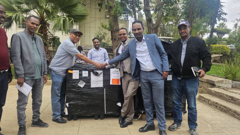 EPHIEthiopia's tweet photo. EPHI has received supplies for its #Integrated #Genomics and #Bioinformatics #Surveillance and #Research #Facility through the #EPiGEN (#EDCPT3-funded) project.
https://t.co/3wVqlBDh9l
https://t.co/LeH41fBhyZ https://t.co/BfzXP3TZQY
