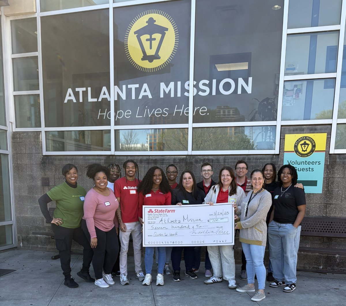SFAgentKaitlin's tweet photo. 🎉✨ What a day! Quotes for Good was a success! We presented Atlanta Mission a $700 check for their cause. 🙌 We beautified the campus and served our community!  Congrats to Anthony S. on his journey into Agenthood! 🥳 Here’s to making a difference! #QuotesForGood #CommunityLove https://t.co/RRVI3vevdT