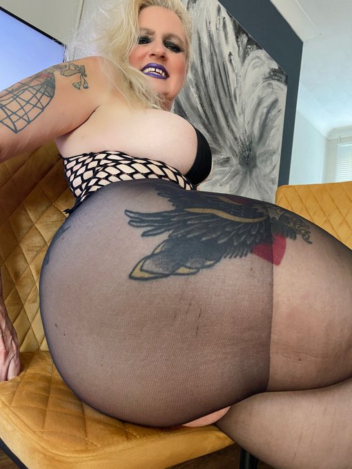 Watch Daniella English ❤️ SALE OnlyFans's leaked NSFW photo on TwXstars