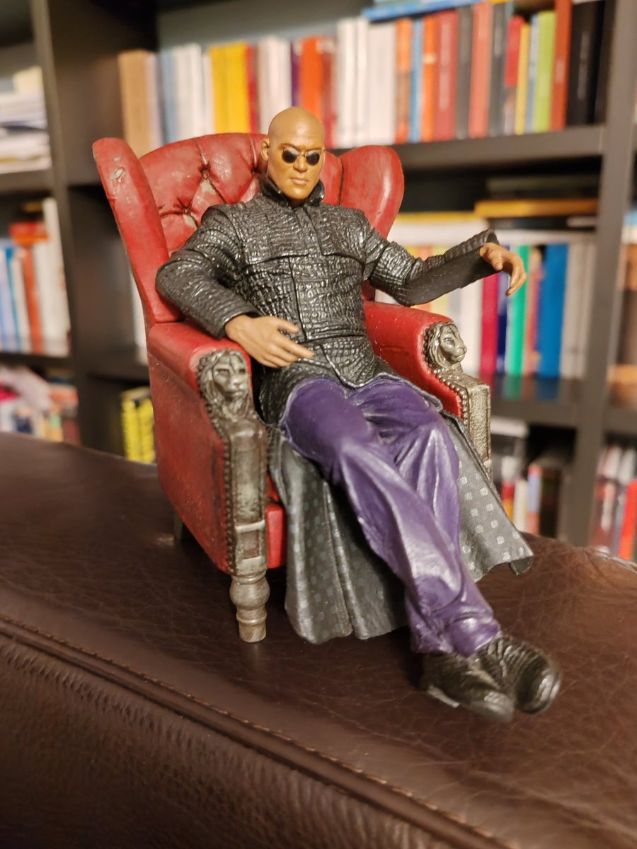 CineMaSera's tweet image. &quot;Hai mai fatto un sogno tanto realistico da sembrarti vero? E se da un sogno così non dovessi più svegliarti, come potresti distinguere il mondo dei sogni dalla realtà?&quot;

26 anni oggi che mi indichi la strada per la tana del Bianconiglio

#Matrix #TheMatrixIsReal