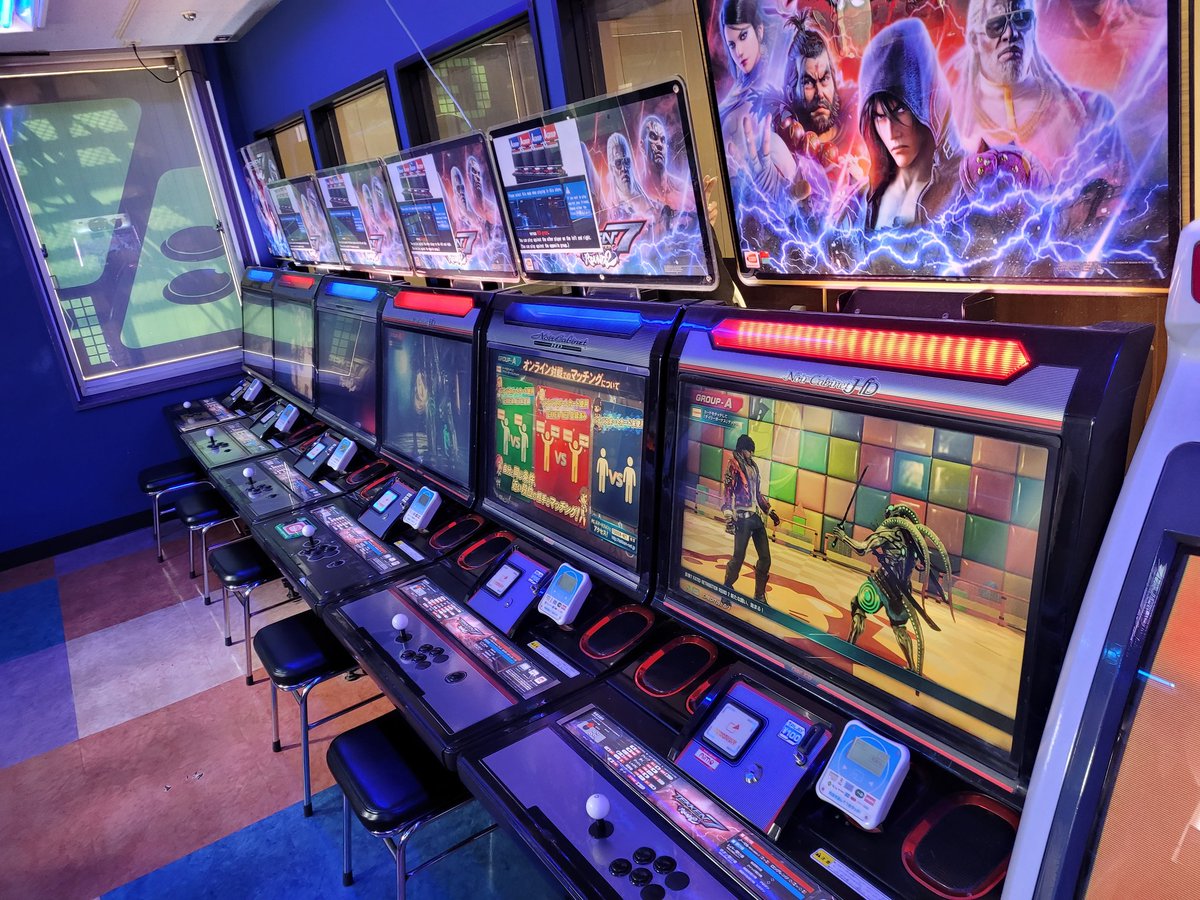 Revy_C's tweet image. Japan Day 12

Aquarium and spending the last of my yen at multiple arcades.

Dumped like 30 bucks trying to get a cool claw machine prizes but I got NOTHING