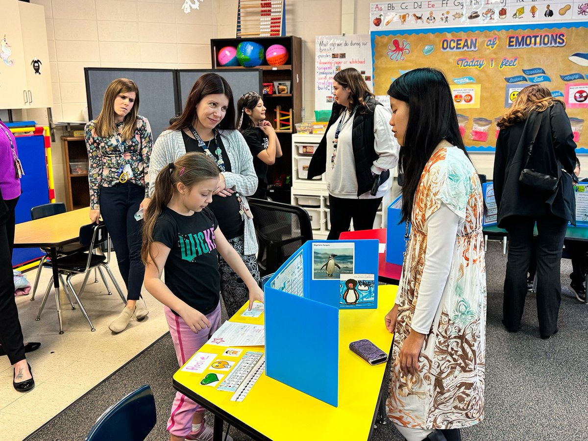 CCSD93's tweet photo. 3rd–5th graders in Western Trails’ Specialized Academic Classroom showcased their penguin research today, presenting poster boards and answering questions about the unique flightless birds from peers, parents, and staff who stopped by to learn and celebrate these young scholars! https://t.co/Vn7Pj7yBTQ