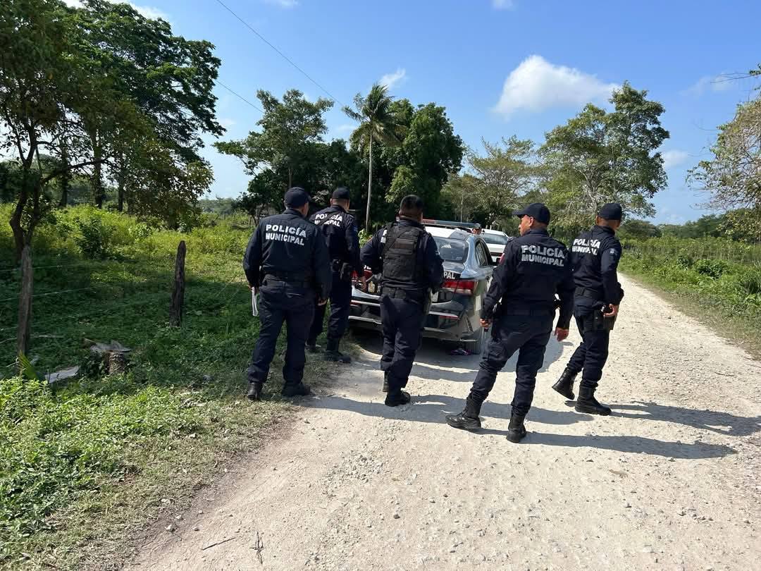 el_alcancemx's tweet photo. #Entérate 🔴| Encuentran bolsas con restos humanos en el municipio de #Macuspana en el rancho de Tepetitán, colindando con el rancho Castro y Guiro.
También se presume que en dicho rancho haya varias fosas clandestinas utilizadas por el crimen organizado para desaparecer cuerpos https://t.co/iezHQiDZ3k