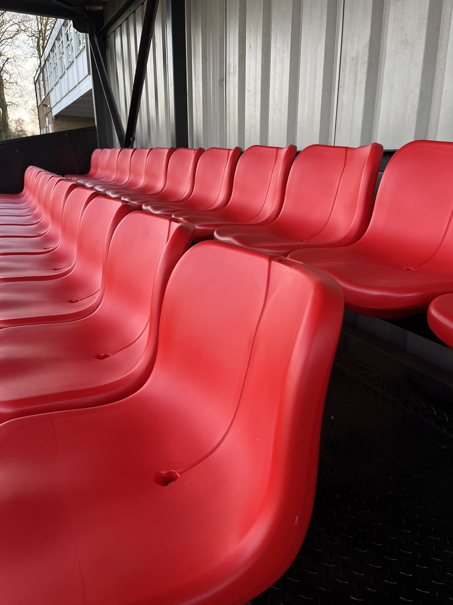 AppFrodFc's tweet image. Stand Renovation 🛠️🏟️

We are delighted to show you our refurbished stand. Thanks to Nick at Godley Engineering and a huge thanks to Stu East for all of his hard work completing the renovation 👏

UTS 🔴⚫️