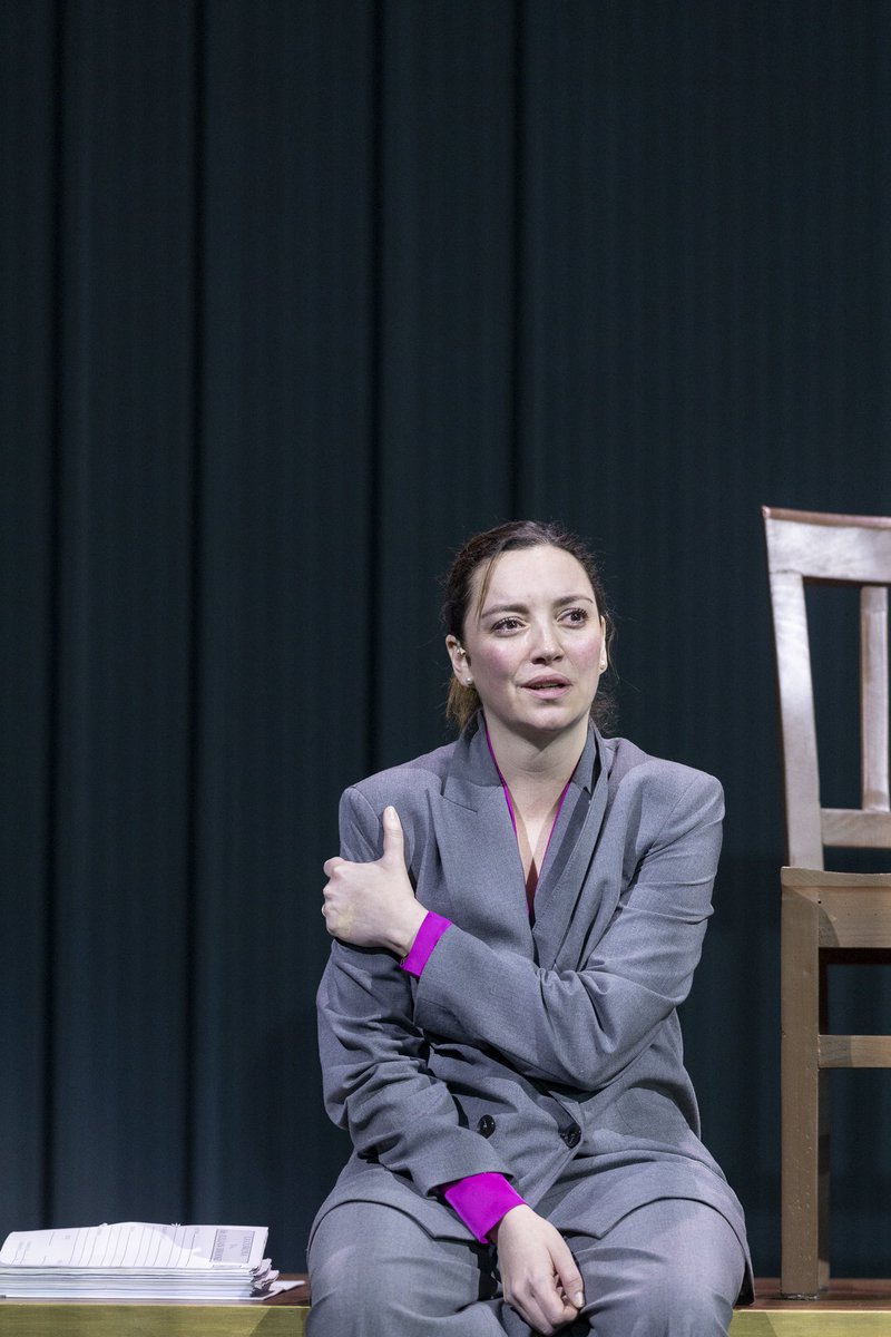 #PrimaFacie desde su estreno en Londrés en 2020, ha recibido elogios tanto de críticos como de la audiencia por su tratamiento valiente y honesto de un tema difícil.

📍 Teatro Milán
📅 Vie 20:45H,  sab 19:30H, dom 18:30H
🎟️ Taquilla
#CarteleraPinPoint #Teatro