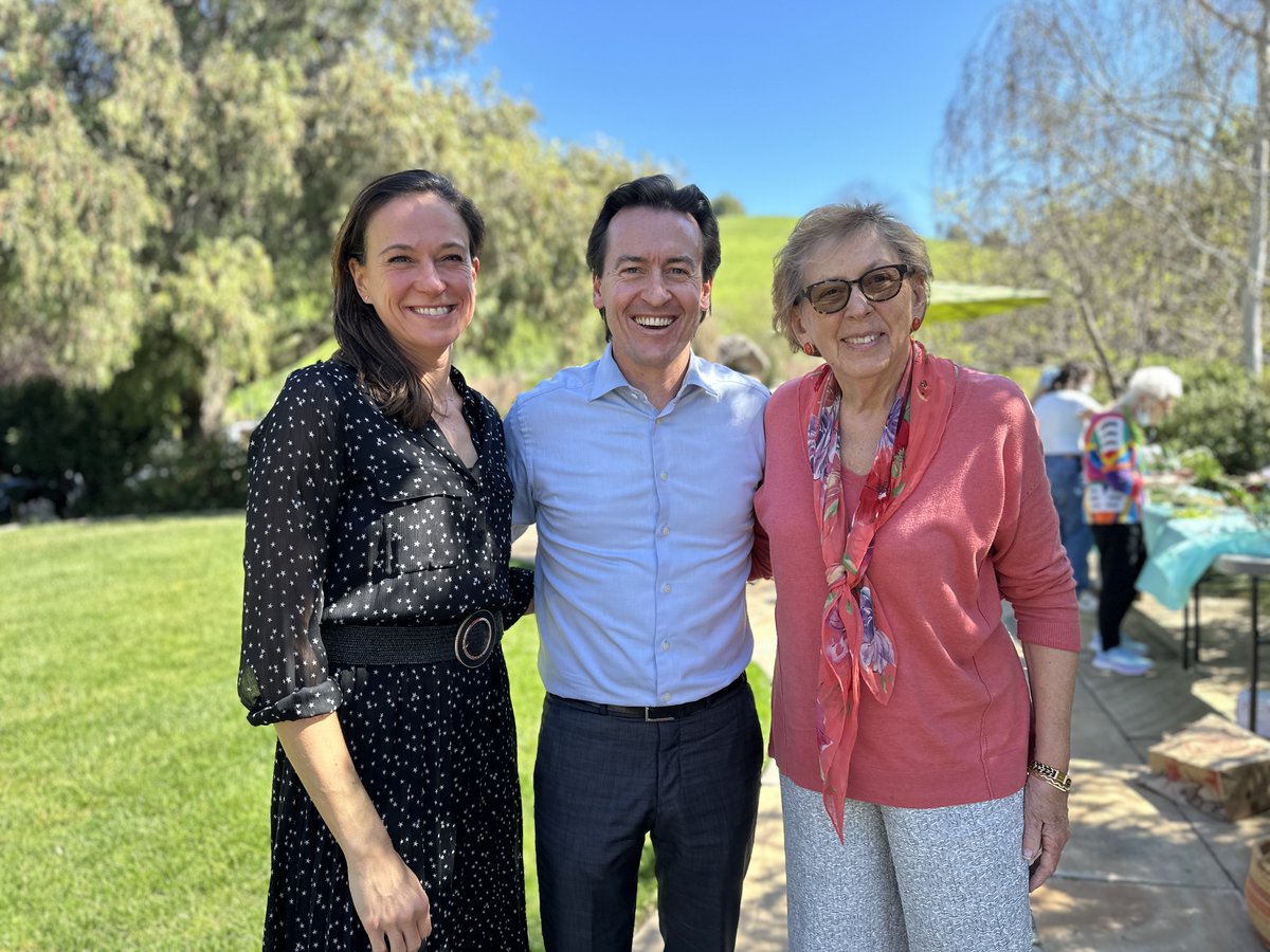 We were excited to host <a href="/AlexSavidgeKTVU/">Alex Savidge</a> at George Mark! Shekinah Eliassen, #GMCH CEO, gave him a tour, and Founder Dr. Kathy Hull shared our story. Thanks to Alex and the KTVU team for sharing our mission!  #KTVU #supportGMCH