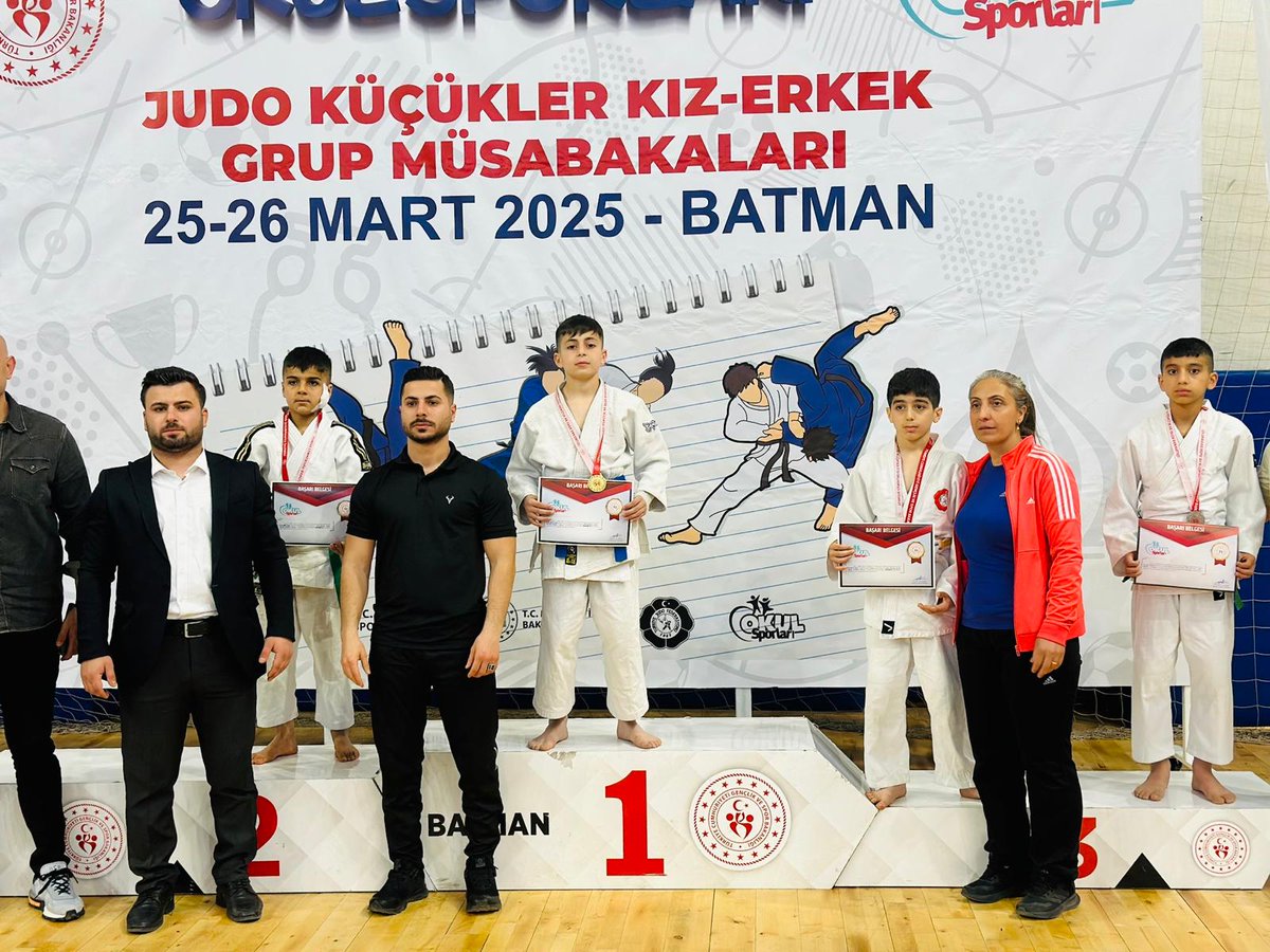 2024-2025 EĞİTİM VE ÖĞRETİM YILI JUDO KÜÇÜKLER GRUP BİRİNCİLİĞİ
25 - 26 MART 2025 BATMAN 

Büyükşehir belediye kulübü sporcularım 

30 kg Salih Demir 🥇 
30 kg Mehmet aslantekin 🥈 

34 kg Taha Karakeçili 🥇 

46 kg İbrahim Halil Ekinci 🥇
