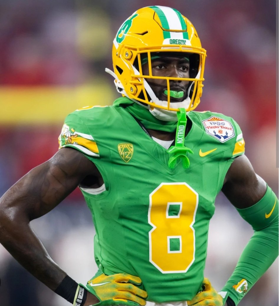 AaronWilson_NFL's tweet photo. Oregon @oregonfootball corner Dontae Manning Pro Day 4.26 40-yard dash, 39.5 vertical, 10-6 broad jump, 4.38 short shuttle (interception against Penn State in Big Ten championship) @dontaemanning_8 https://t.co/0pJVvTSj6k