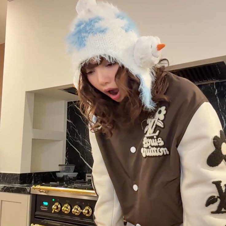 Lalisa Manobal sendo a personificação de serotonina, a thread: