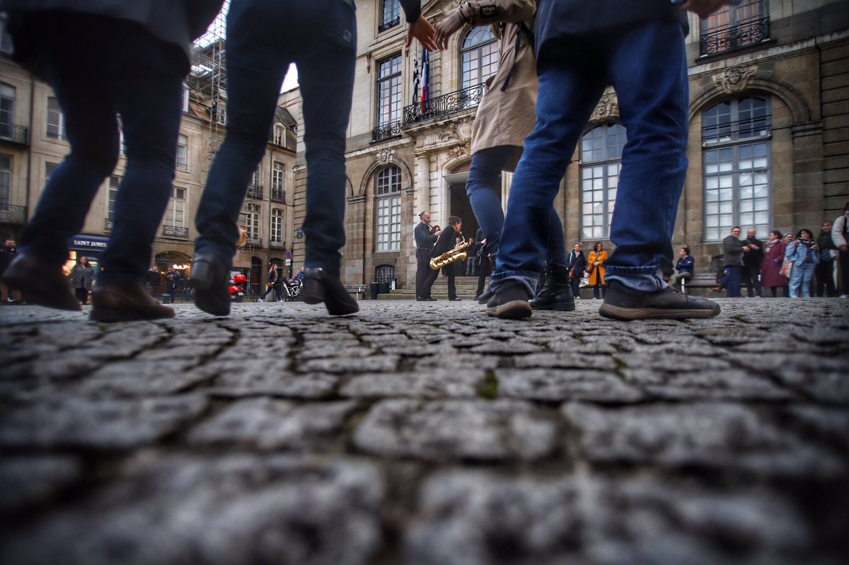 Une belle première journée au forum des Archivistes à Rennes avec beaucoup d’attention, de partage de projets, d’idées à explorer… et même un peu de musique / danse bretonne !
#viedarchiviste #lesarchivescestlavie #archives4ever #AAF #AAFRennes2025 #breizhpower