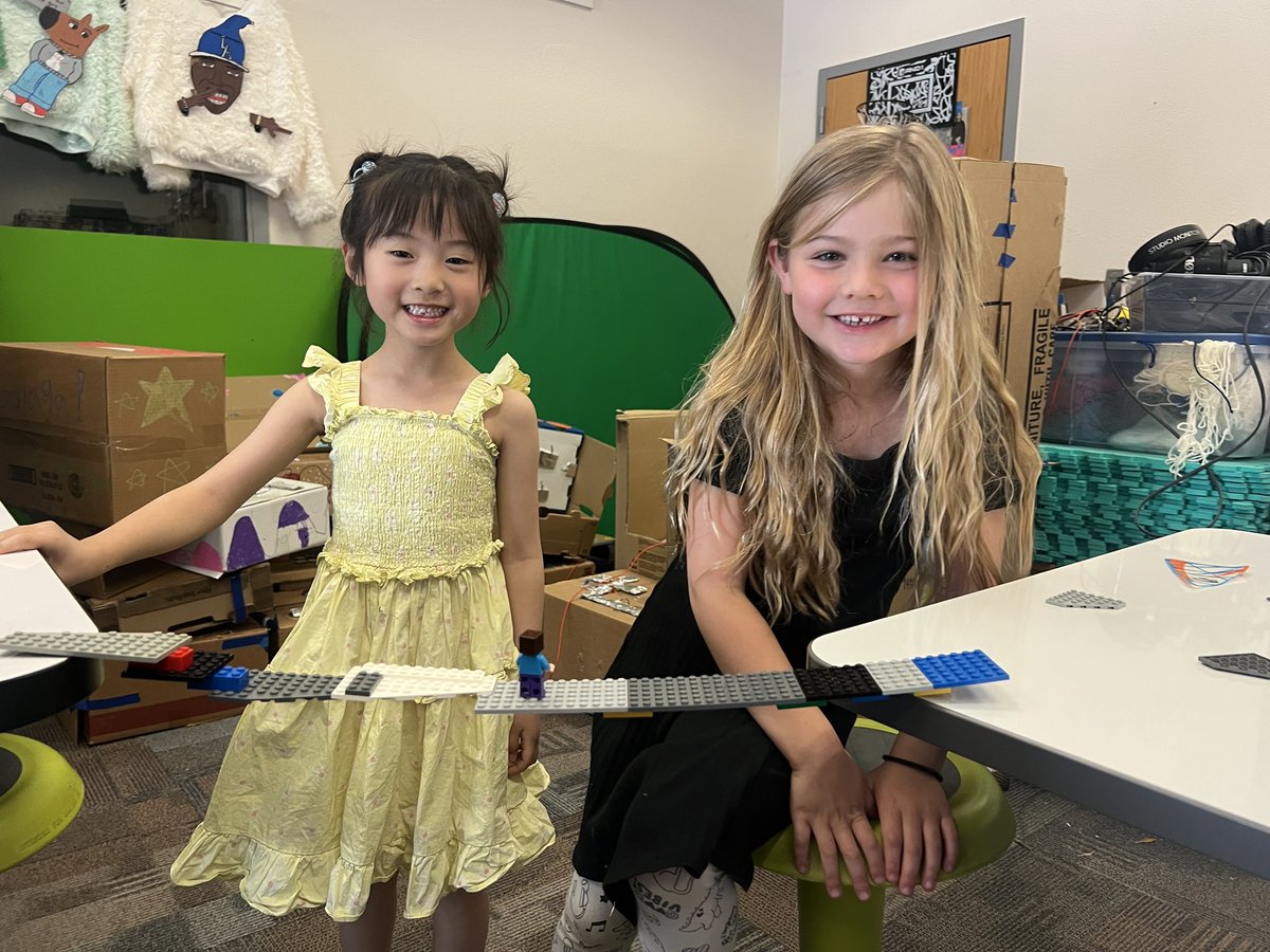 KnIhT_tNeReFfId's tweet photo. The @LEGO_Education bridge challenge is always my favorite!!! Something you can really pull off K-8. We got our @LEGOMastersFOX on by adding weight to the structures. #engingeering #stem #stemed #edtech #stem #LEGO #makerspace #makered #makersgonnamake @SVViperPride @DVUSD https://t.co/8ghkZMNyVn