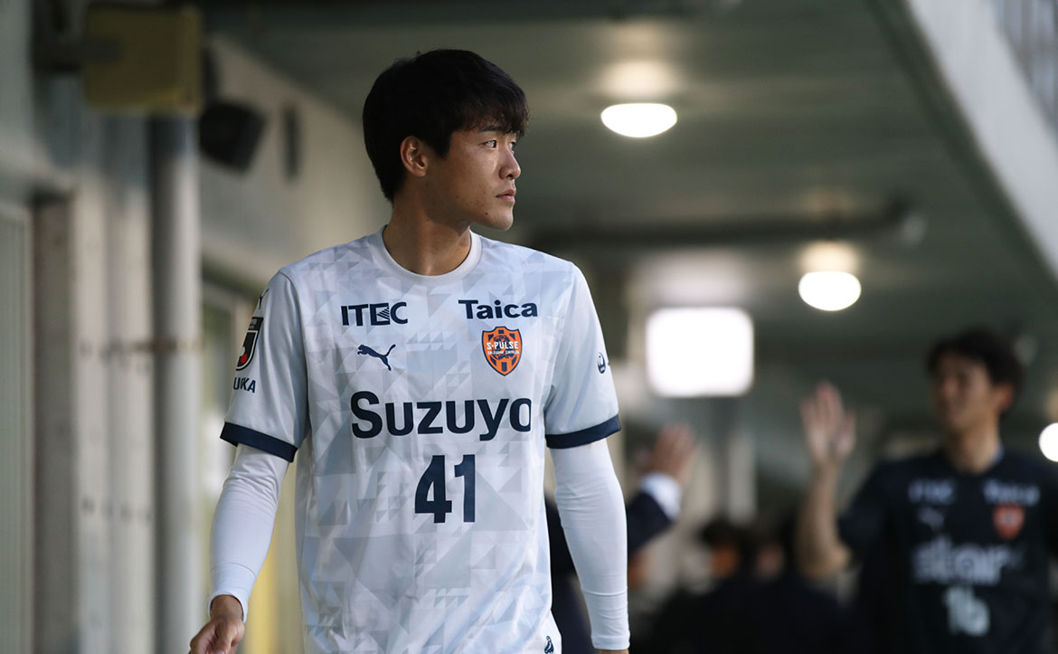 spulse_official's tweet image. ◤#0326vs相模原 𝙋𝙄𝘾𝙆𝙐𝙋 𝙏𝙊𝙋𝙄𝘾𝙎 ◢

#羽田健人 選手、エスパルス加入後初スタメン出場!!!
今後も羽田選手への熱いご声援よろしくお願いいたします!!!🍊

#spulse #ONEFAMILY2025 #ルヴァンカップ