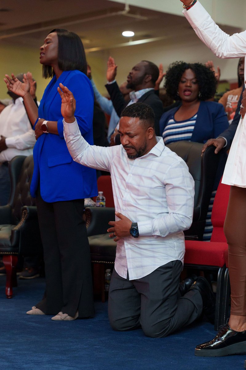 JesusHouseBalt's tweet image. Another amazing time in God&apos;s presence at Word Works Conference Day 3! Thankful for the blessings and anticipating the powerful message from Bishop Thomas Aremu on Thursday, March 27th. Don&apos;t miss it!

#BishopThomasAremu #WordWorksConference #WWC2025 #TheWorkingsOfHisPower