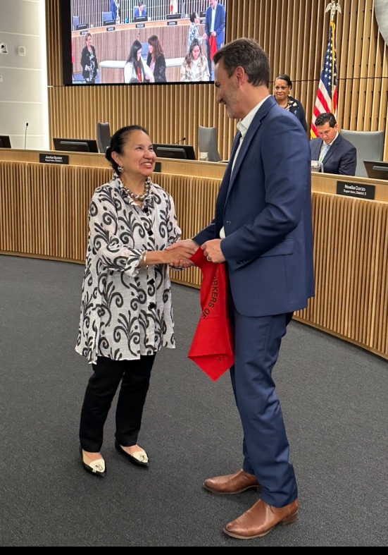 Yesterday, we were honored to have two of Cesar Chavez’s daughters and his granddaughter join us, along with ALAS, Puente, and Coastside Hope, and local farmworkers, as we celebrated Farmworker Appreciation Week in San Mateo County.