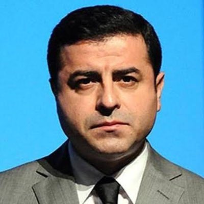 Berhanq's tweet photo. Gel ki geceler çatlasın gel ki şafaklar tutuşsun .. ☀️

@hdpdemirtas 
#SelahattinDemirtaş
#SelahattinDemirtas https://t.co/5a904wu9GB