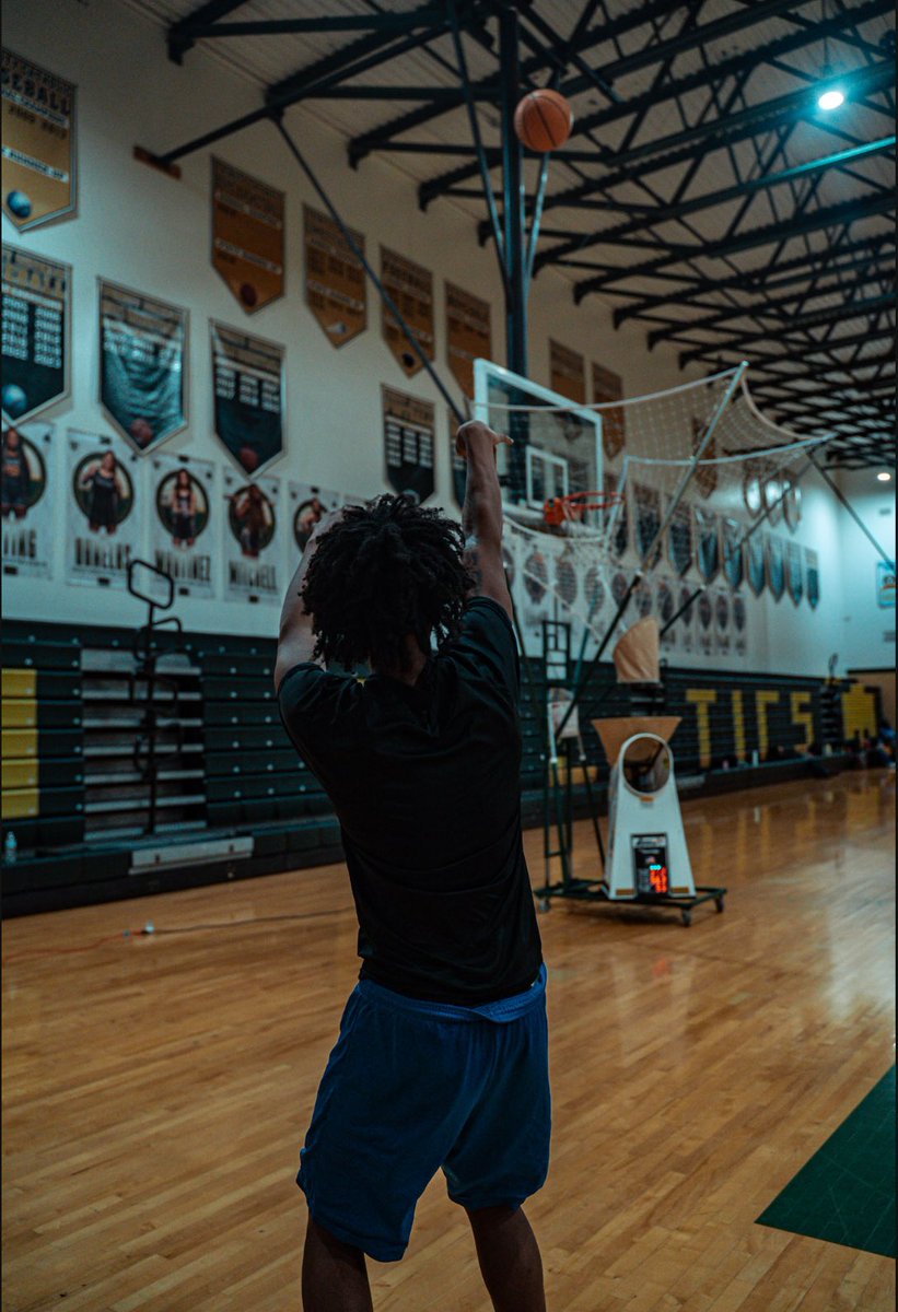 Johnardo Turner tweet media