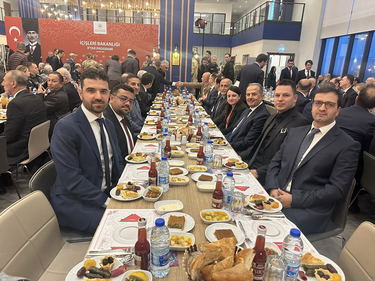 İçişleri Bakanımız Sn.Ali YERLİKAYA’nın iftar programında Nüfus ve Vatandaşlık İşleri Genel Müdürümüz ve kıymetli mesai arkadaşlarımızla…