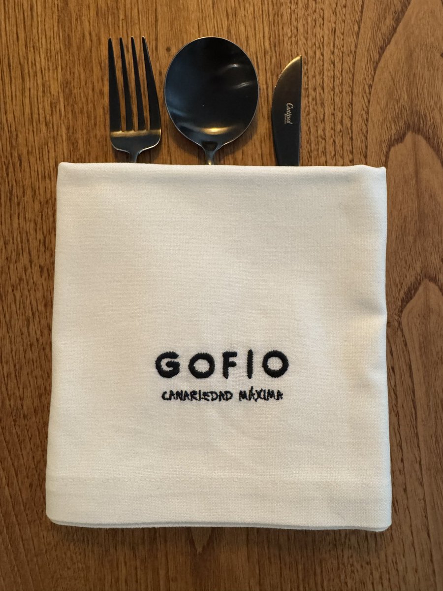 RaycoFdez's tweet image. #Gofio 
Casi todo se arregla con comida y amigos.