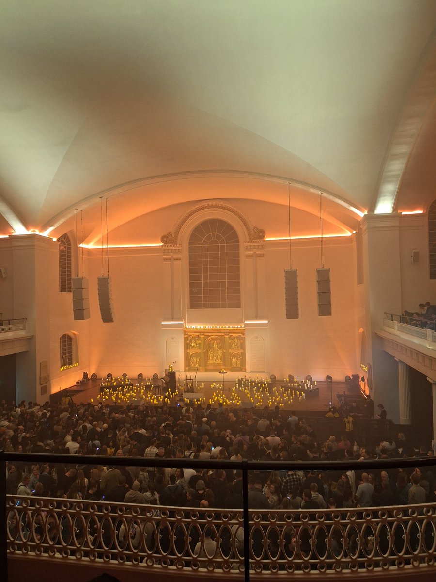 <a href="/IamTomWalker/">Tom Walker</a>   what a space! What a stage! ❤️