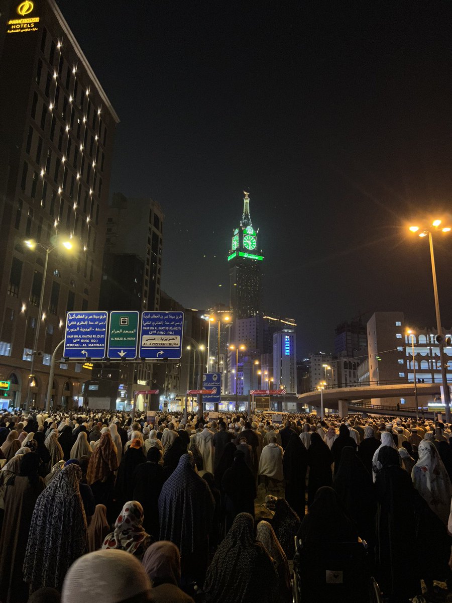 asmxx0's tweet photo. #ليله_٢٧
مكة ، مطر ، رمضان ، ليلة وتريّه
 في زحامٍ من النعم يا ربّ استجب دعواتنا وبلغ مُرادنا
يا ذا الجلال والإكرام❤️ https://t.co/mue9QtEVQJ
