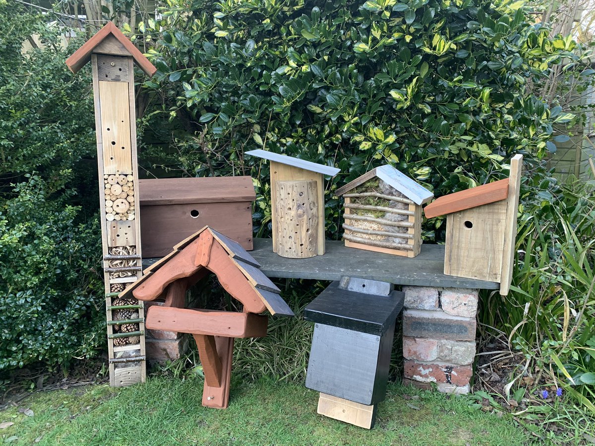 This bunch of garden wildlife items handmade by myself, have gone to a lovely couple who are pulling out all the stops to encourage their local wildlife to make their garden their home!! 👍🏼🐞🦋🐝🐛👊🏼