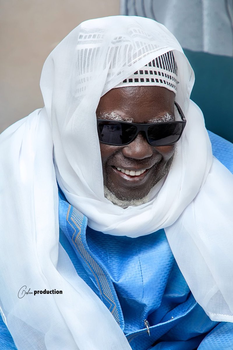 BaaySheex's tweet photo. 🔴:Image du Khalif 2️⃣5️⃣📷
Machrabu Çaafi Ramadan 2025 à la résidence Khadimou Rassoul de Touba avec Hizbut Tarqiyyah et Serigne Mountakha Mbacke le Khalif Général des Mourides.

#MashrabuÇaafii2025 https://t.co/JJ5QVXxDyx