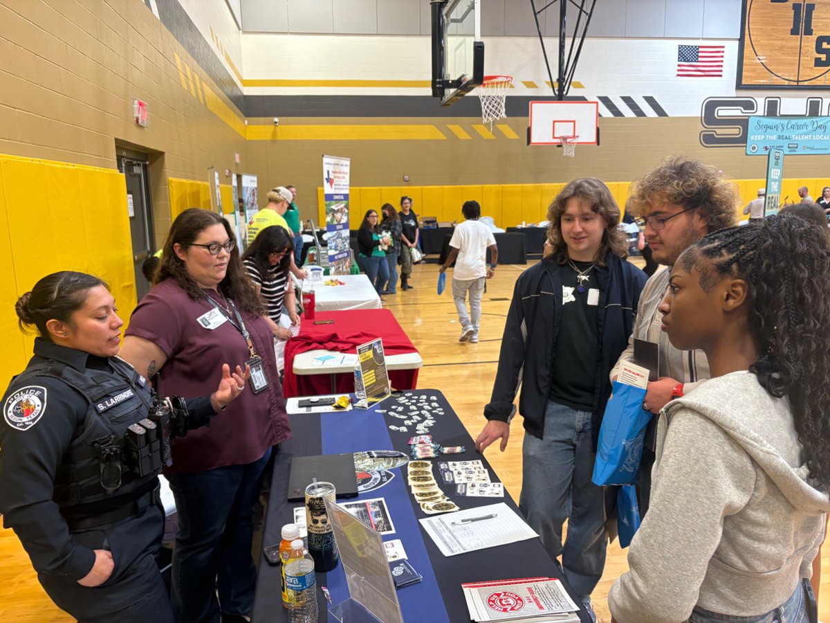 JaurrietaSergio's tweet photo. Our CTE Career Fair was held today great event for our seniors to get started with their first job and into a career thanks to @SeguinEDC for the support @VamosVijil @SeguinISD @SeguinHSTx @kwed @seguinchamber https://t.co/OrpT12DwEy