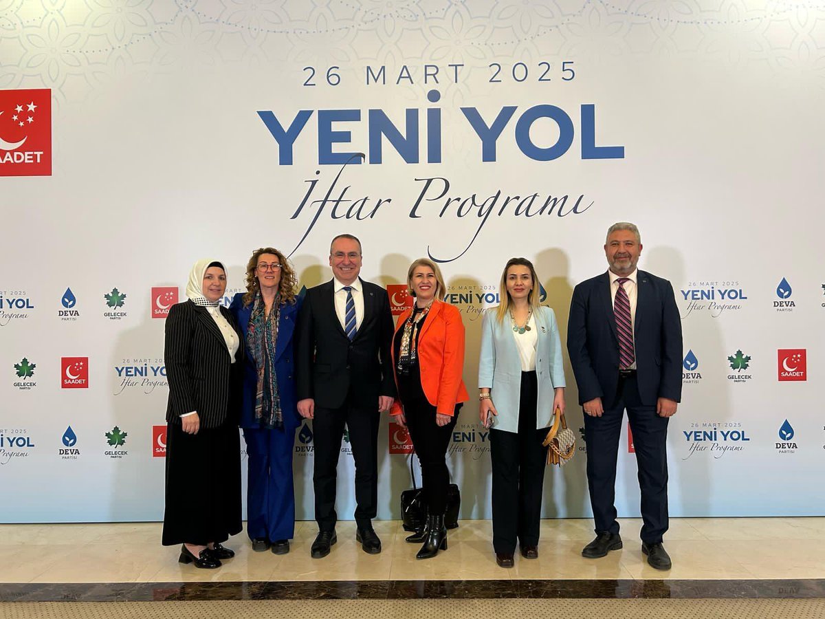 gelecekkadinplk's tweet photo. Yeni Yol Grubumuzun iftar programına katıldık 🍀#gelecekparti #yeniyol https://t.co/0CzX9DzFP2
