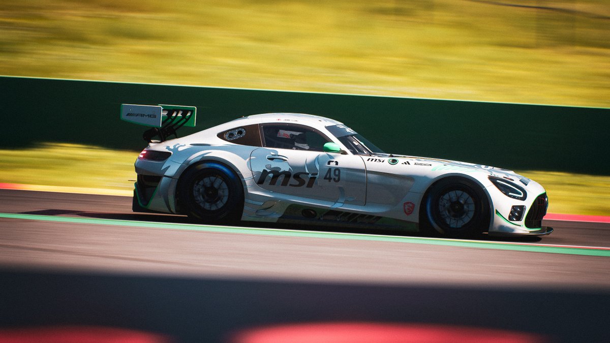 #R1 - Adding a bit of 🔥 to <a href="/RENNSPORT_gg/">RENNSPORT</a> R1 grid! 🐉