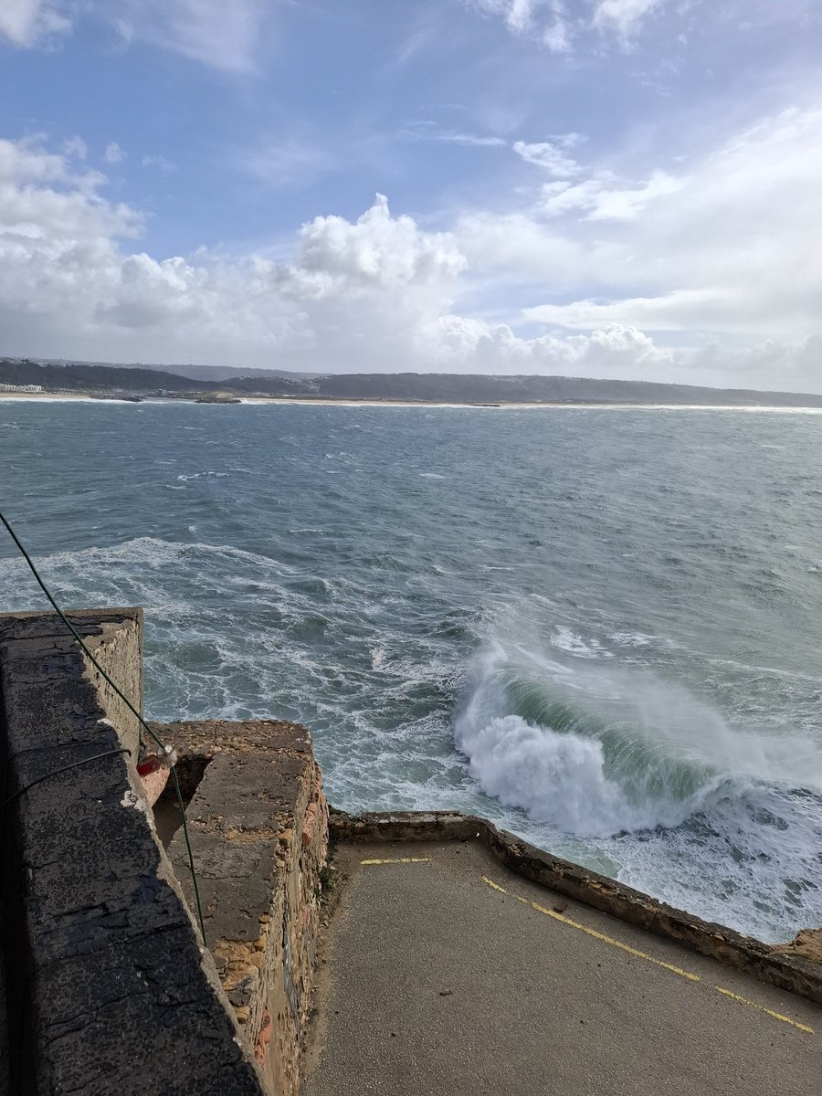ToursShamrock's tweet photo. Nazaré is a popular surfing destination because of the high breaking waves that form due to the presence of the underwater Nazaré Canyon. The canyon increases the incoming ocean swell which, in conjunction with the local water current, dramatically enlarges wave heights. #surf 🌊 https://t.co/OqAMAfYfld