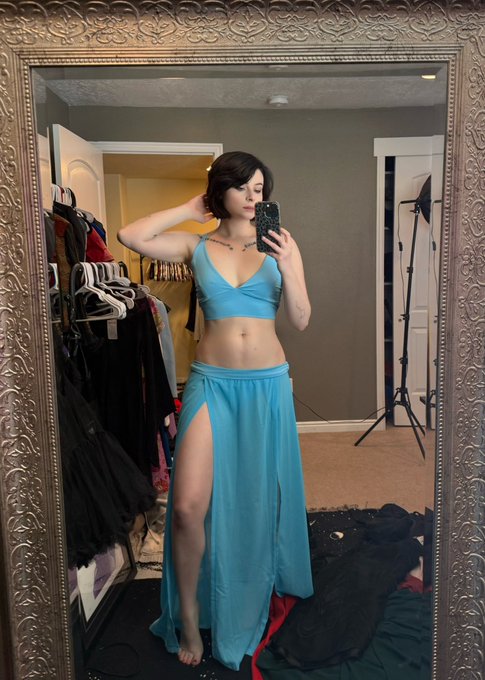 Watch Harli Kane's leaked NSFW photo on TwXstars