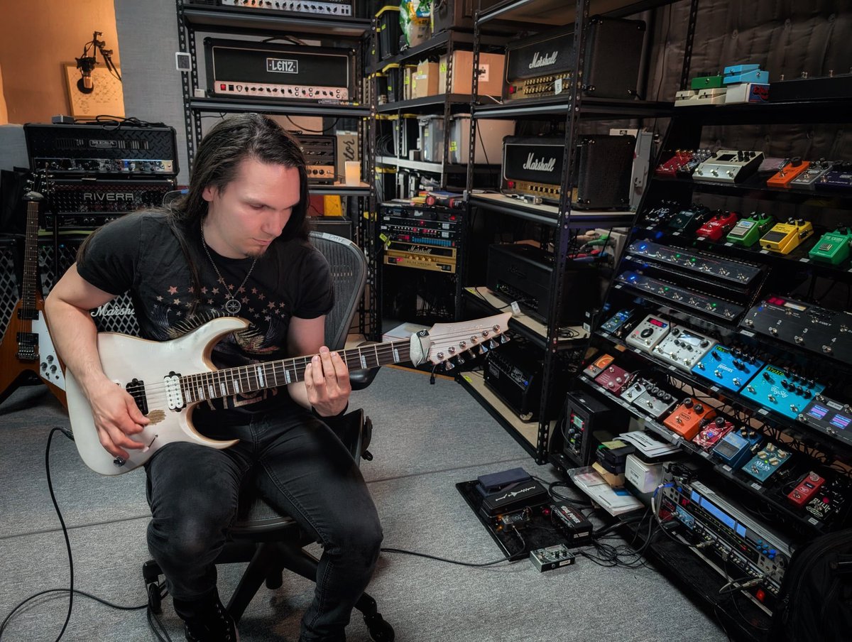 Locking in the sounds for Megadeth’s 17th studio album. The riffs are shaping up heavy! 🎶💥 #StudioLife #Megadeth #StudioSession #Megadeth17 #NewAlbum @megadeth <a href="/Megadeth/">Megadeth</a>Digital