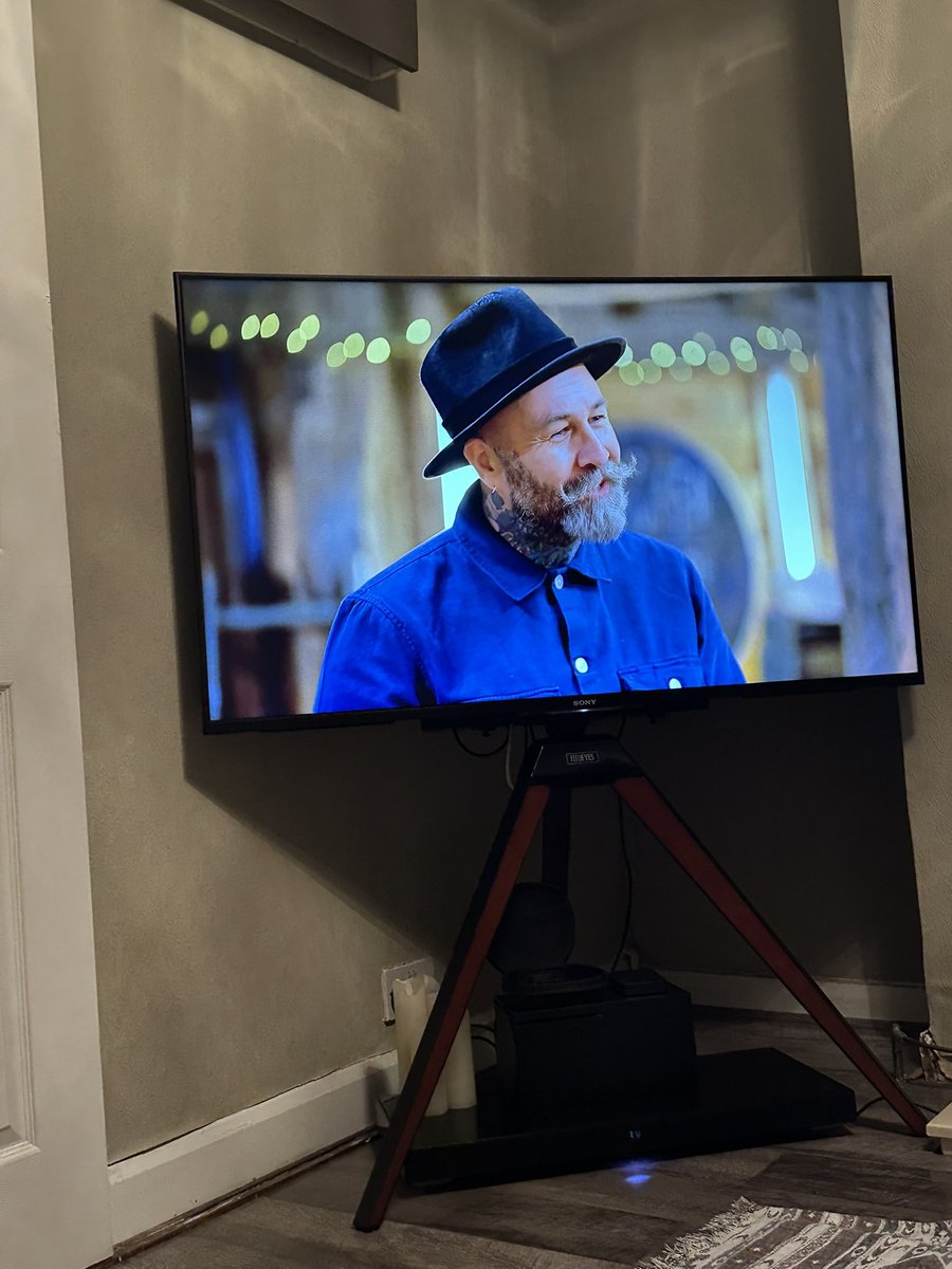 ADAM_THORNT0N's tweet image. @IanLawmanmedium got you on! #repairshop