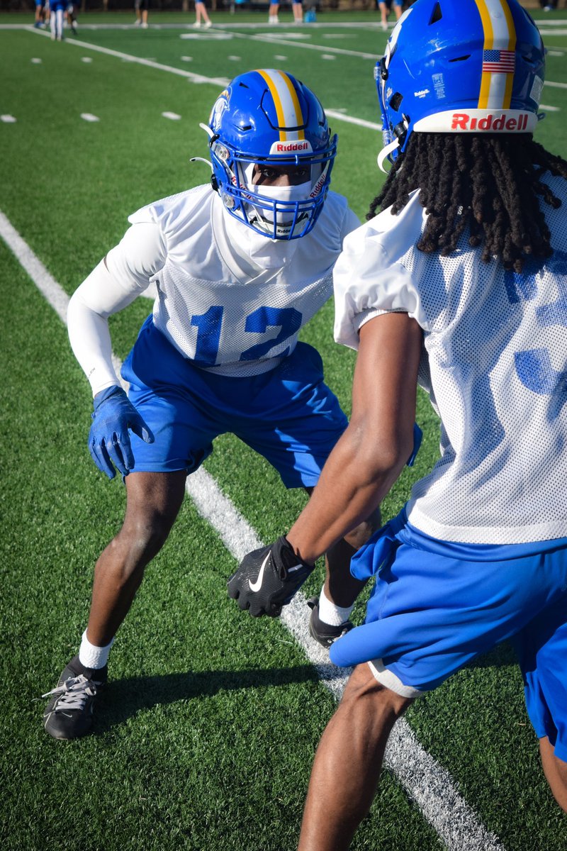 25’ Chargers Spring ball yesterday was a good day took some great pictures🗣️