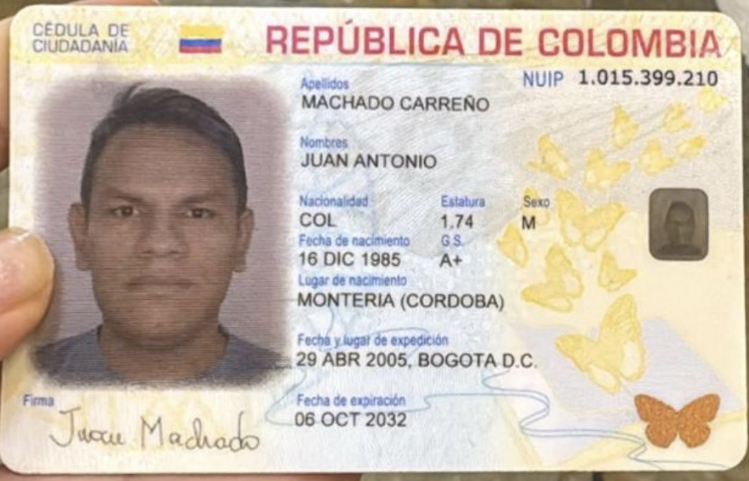 🚨⚠️NO SOY YO EN GRINDER NI TINDER, esta persona es Juan Antonio Machado y ESTAFA a la gente.⚠️🚨
Da mi número personal y mi ubicación, me ayudan denunciando sus cuentas y compartiendo esta info!!!.

La denuncia ya está tramitada con la fiscalía. SOLO Ig y Tik tok @manuelfallah