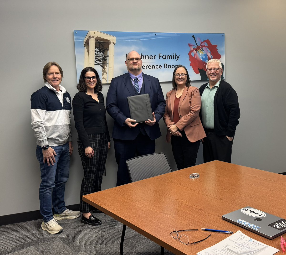 Unk_EDAD's tweet image. Congratulations to Jordyn Hubbard, Charles Wakefield, Marci Ostmeyer, and Dan Prososki for completing their oral comprehensive exams today for their superintendent endorsement.