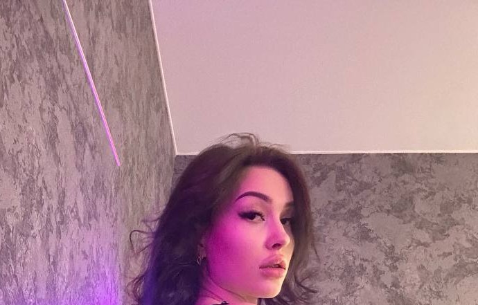 vipkitten_ tweet media