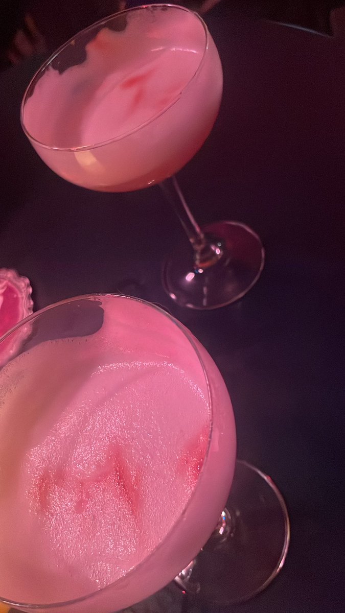 goddessxtamaraa's tweet photo. Pay my drink xxx 

Findom geldslaaf paypig humanatm feetprincess princess finsub domme findomgoddess geldherrin piggybank cashslave ebony https://t.co/Eax0pEUfFI
