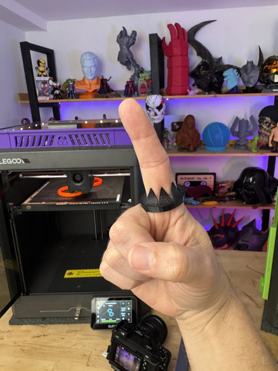 Uncle Jessy tweet media