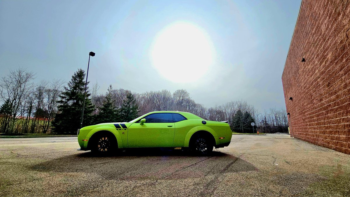 ChallengerJoe's tweet image. Big Sun!! // #LikeThis
