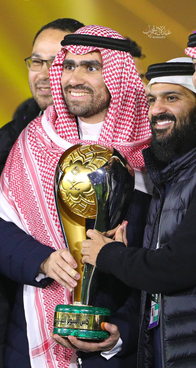 🔴 قدم رئيس #الاتحاد الأسبق ( أنمار الحائلي ) و نائبه ( احمد كعكي ) دعماً مادياً للنادي  🏆🥇