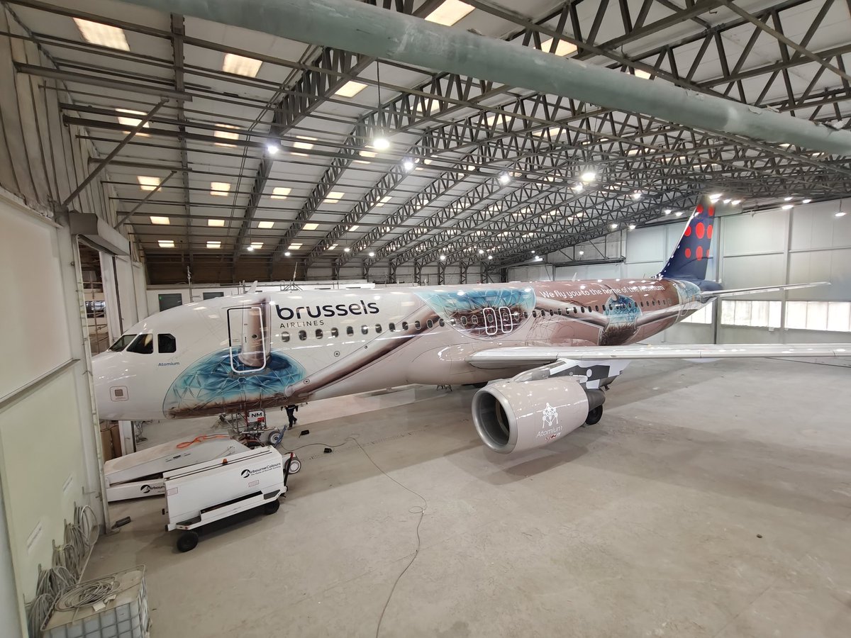 KevinVinnie2's tweet photo. Back from 16 days East Midlands Airport .Proud to present our new Belgian Icon " Atomium "
@AirbourneColour @FlyingBrussels
#techreplife https://t.co/1144Z7cavU