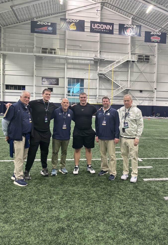 Middlebury Football (@middfootball) on Twitter photo Middlebury Staff went to support TP at UConn Pro Day and ran into Midd Alums & NFL Scouts Dave Uryus <a href="/Lions/">Detroit Lions</a> Andrew Rogan <a href="/Ravens/">Baltimore Ravens</a>
#1and0 Middlebury Staff went to support TP at UConn Pro Day and ran into Midd Alums & NFL Scouts Dave Uryus <a href="/Lions/">Detroit Lions</a> Andrew Rogan <a href="/Ravens/">Baltimore Ravens</a>
#1and0