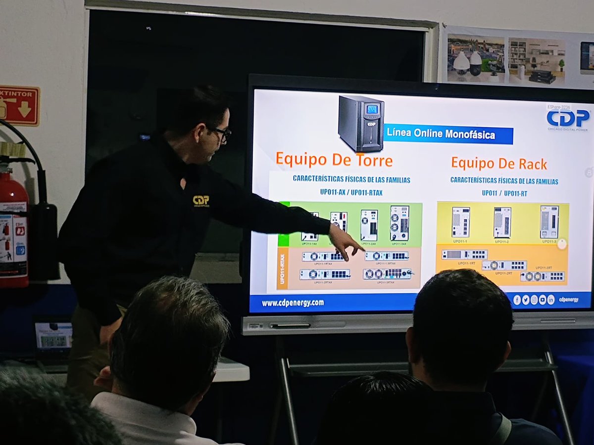¡Llevando innovación y energía al siguiente nivel!

CDP participó en el ROAD SHOW TVC.mx, brindando una capacitación especializada sobre soluciones de respaldo energético y protección eléctrica. 

#CDPEnMovimiento #ROADSHOWTVC #EnergíaQueImpulsa #Capacitación