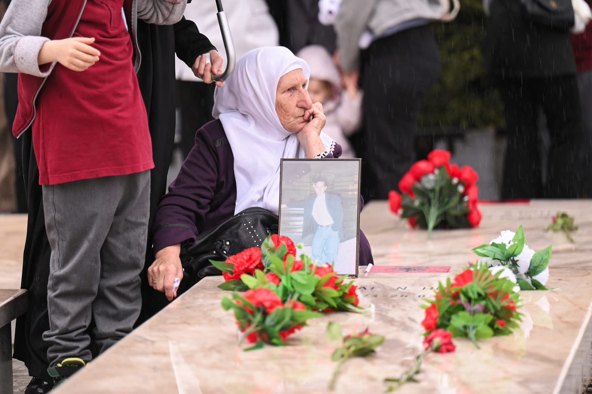 Albin Kurti tweet media