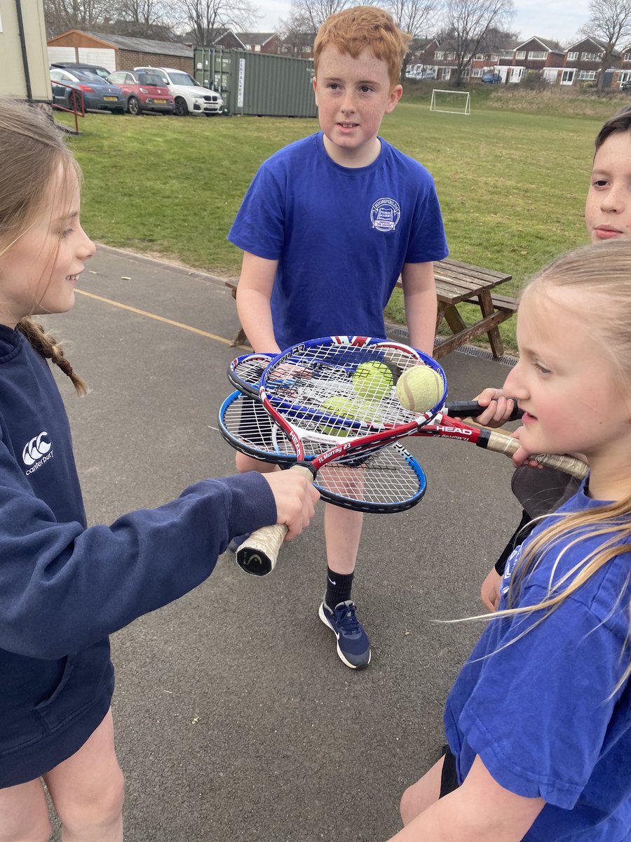 Class6Highpri's tweet photo. Our favourite warm up in #highfieldspe at the moment is tennis sandwich. How many layers can we make without dropping it? https://t.co/BsuFiNQJuL