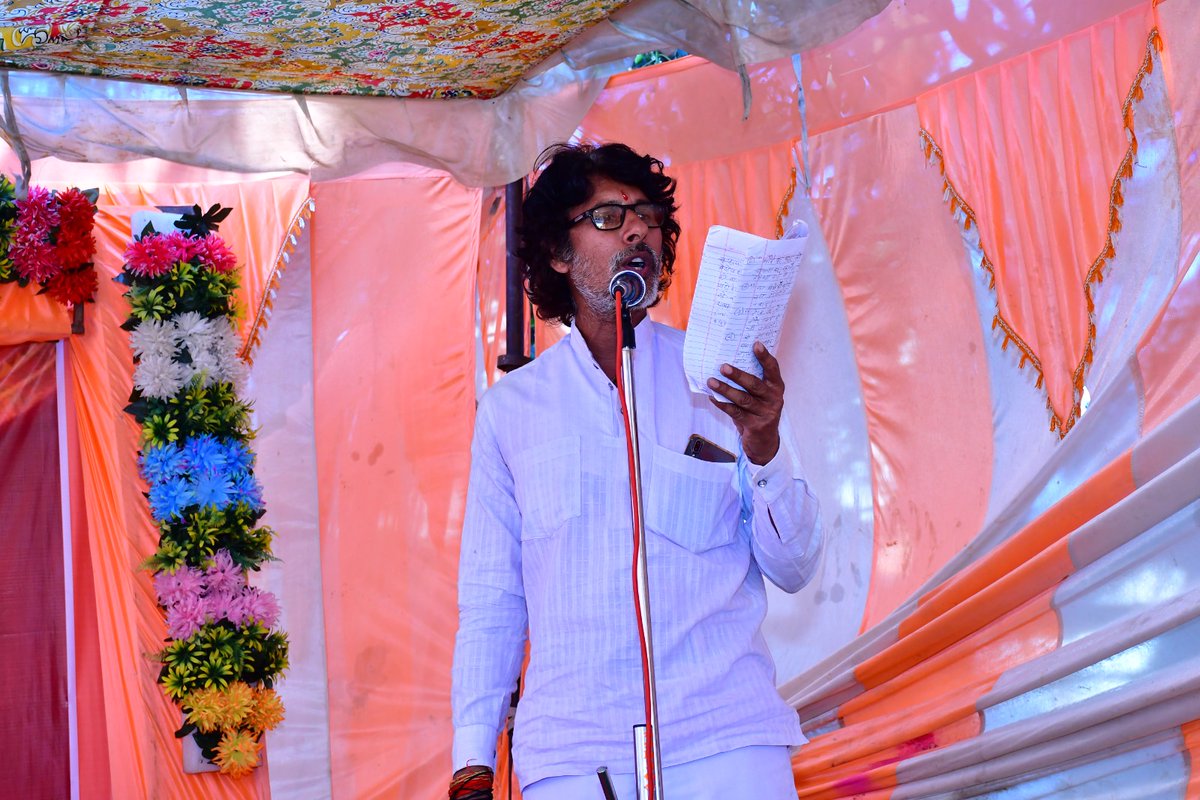 Brandavan123's tweet photo. साहित्य समागम और मैं https://t.co/AgWcaXxelq