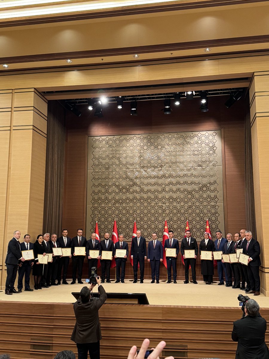 ASKON's tweet photo. Genel Başkan Vekilimiz Bekir Aydın Cumhurbaşkanımızın teşrifleriyle gerçekleştirilen "2030 Sanayi ve Teknoloji Stratejisi" Tanıtım Toplantısı'nda ASKON'umuzu temsilen katılım sağladı. https://t.co/SHUFw5f4WB