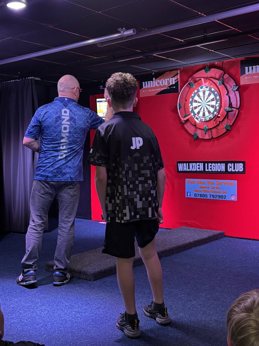 Jordan Parker (@jordanparker7) on Twitter photo Not often you get to throw darts against a Professional player, great experience tonight for my lad at <a href="/SwanDartsAcad/">Swan Darts Academy</a> to have the chance to play against <a href="/IanDiamondWhite/">Ian White</a>
<a href="/UnicornDarts/">Unicorn Darts</a> Not often you get to throw darts against a Professional player, great experience tonight for my lad at <a href="/SwanDartsAcad/">Swan Darts Academy</a> to have the chance to play against <a href="/IanDiamondWhite/">Ian White</a>
<a href="/UnicornDarts/">Unicorn Darts</a>