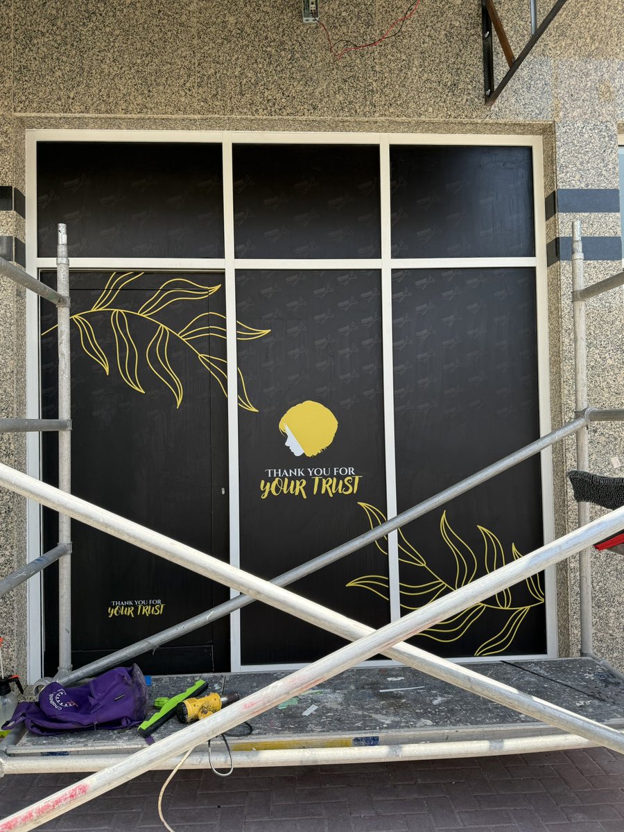 HadzHaircuts's tweet photo. من غرفتي في امدرمان الثورة الحارة ١٧ إلى صالوني Hadz Saloon  L.L.C S.P.S في عجمان - الامارات 💛

الحمدلله رب العالمين 💛

متابعيني الأعزّاء، كنتم جزء لا يتجزأ من الرحلة العظيمة والدافع الأساسي ..

شكرًا على ثقتكم و محبتكم، نحن فاتحين رسميًا في عجمان!

Love, Hadz 💛 https://t.co/sigOkkQZ2a
